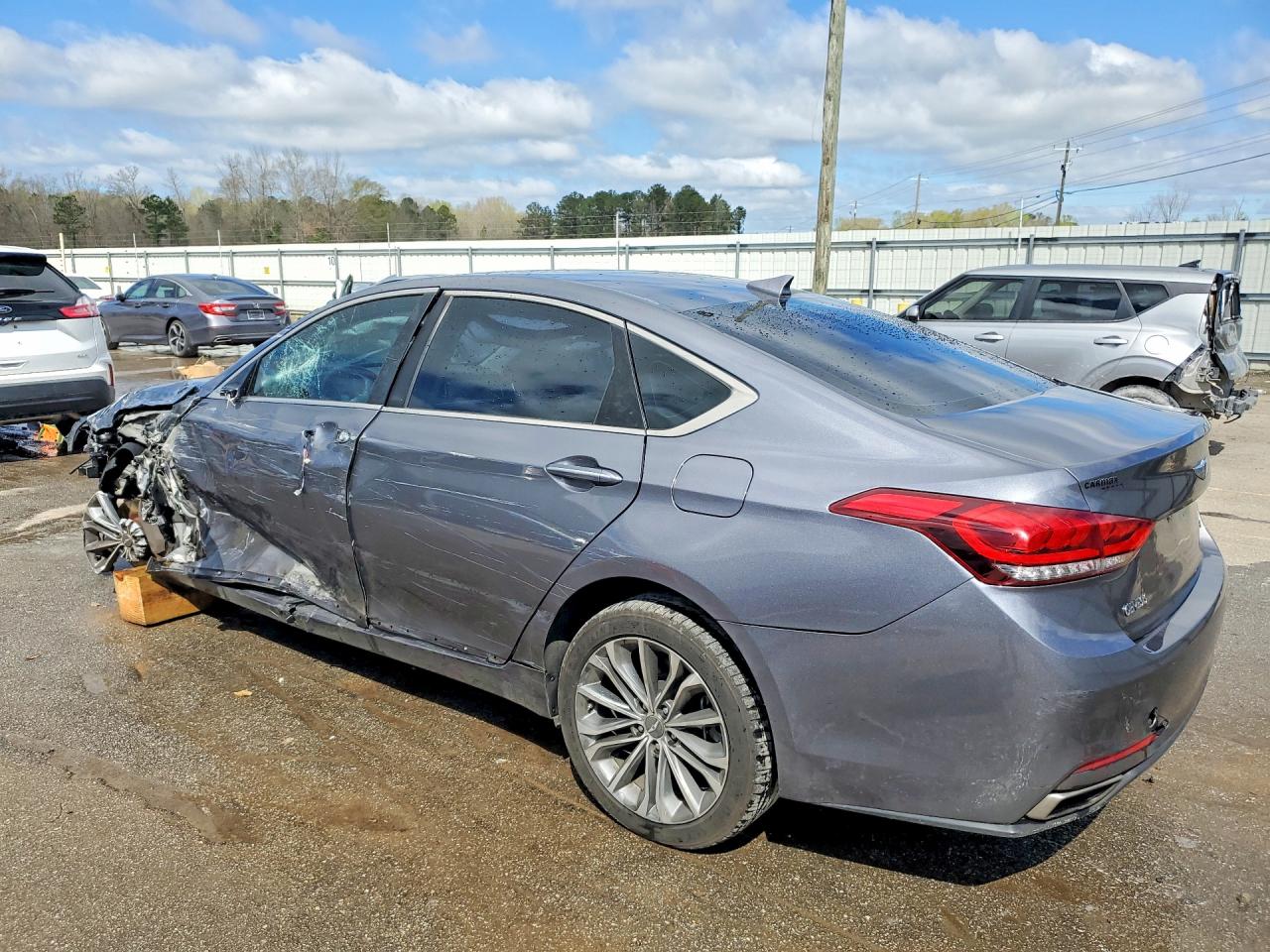Hyundai Genesis 3.8l