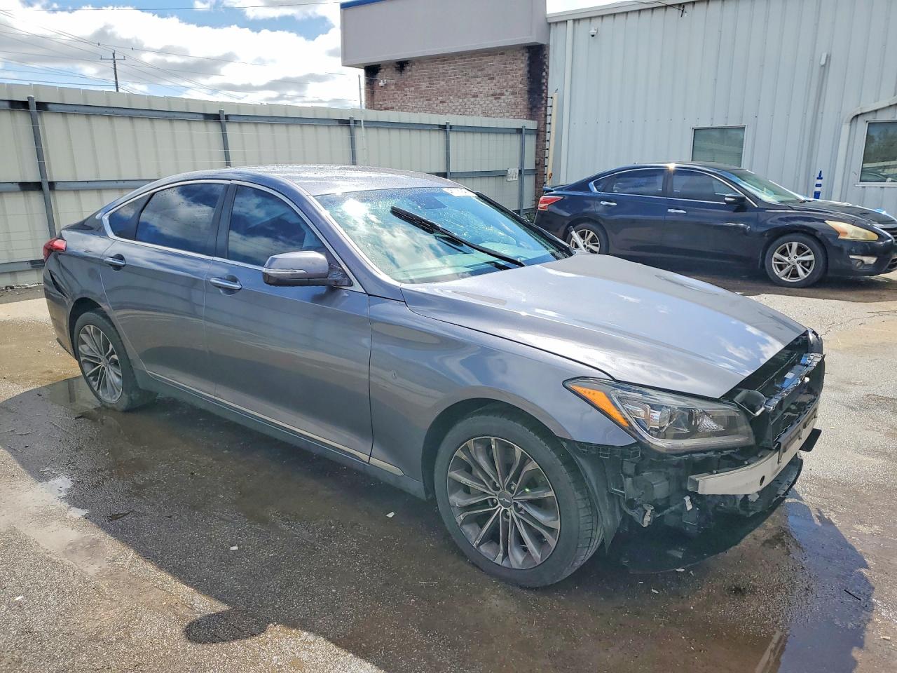 Hyundai Genesis 3.8l