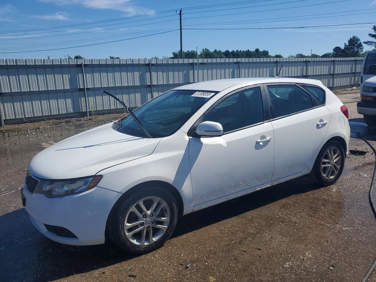 Salvage Kia Forte Image