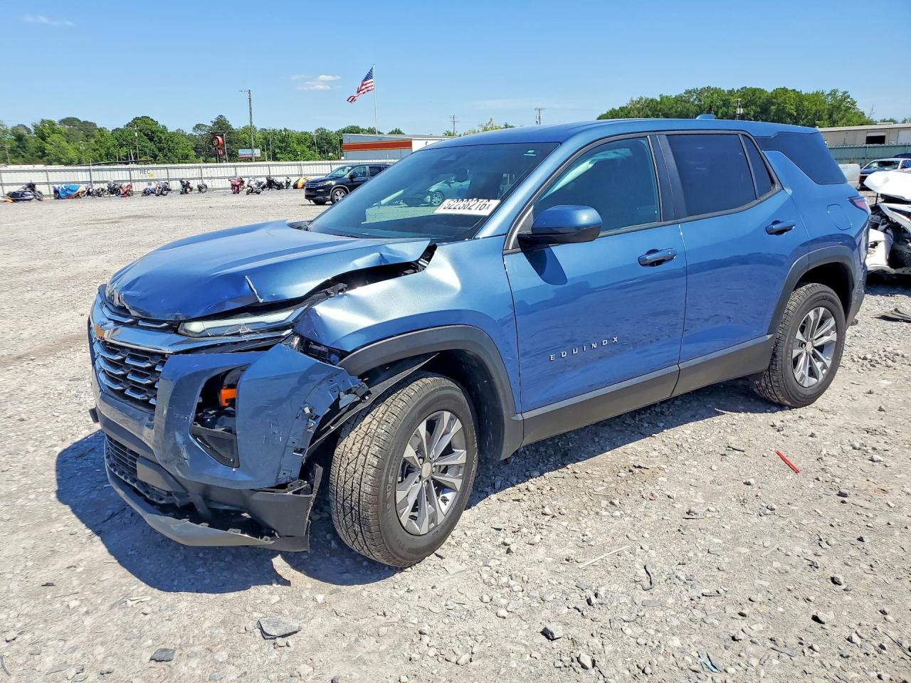 Salvage Chevrolet Equinox Image