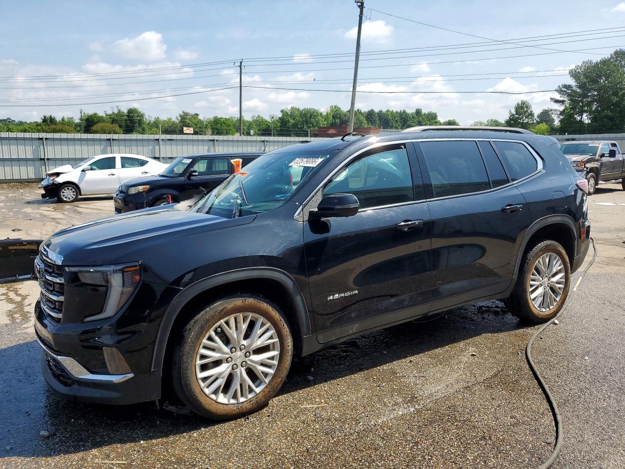 Salvage GMC Acadia Image
