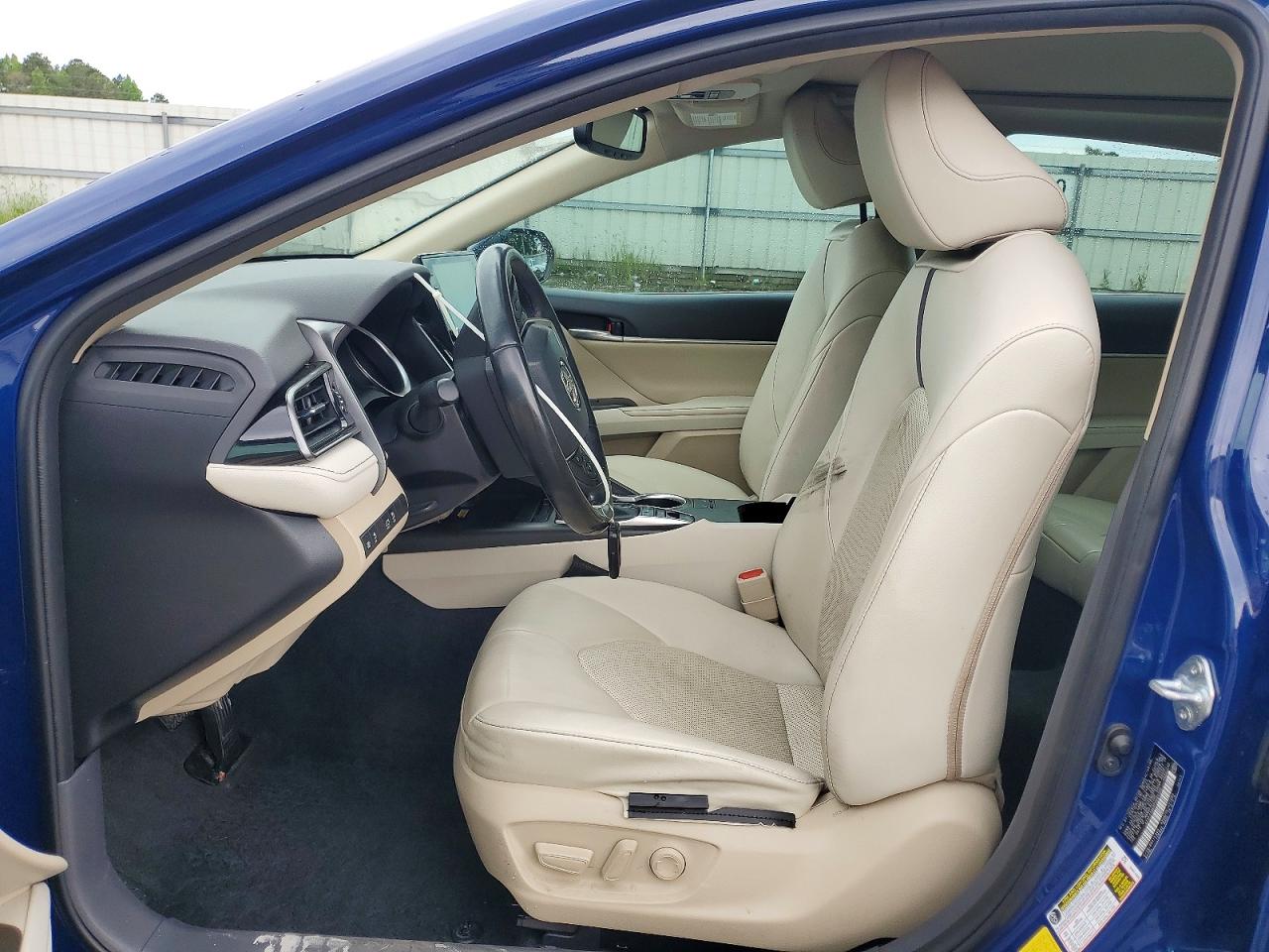 Toyota Camry Xle