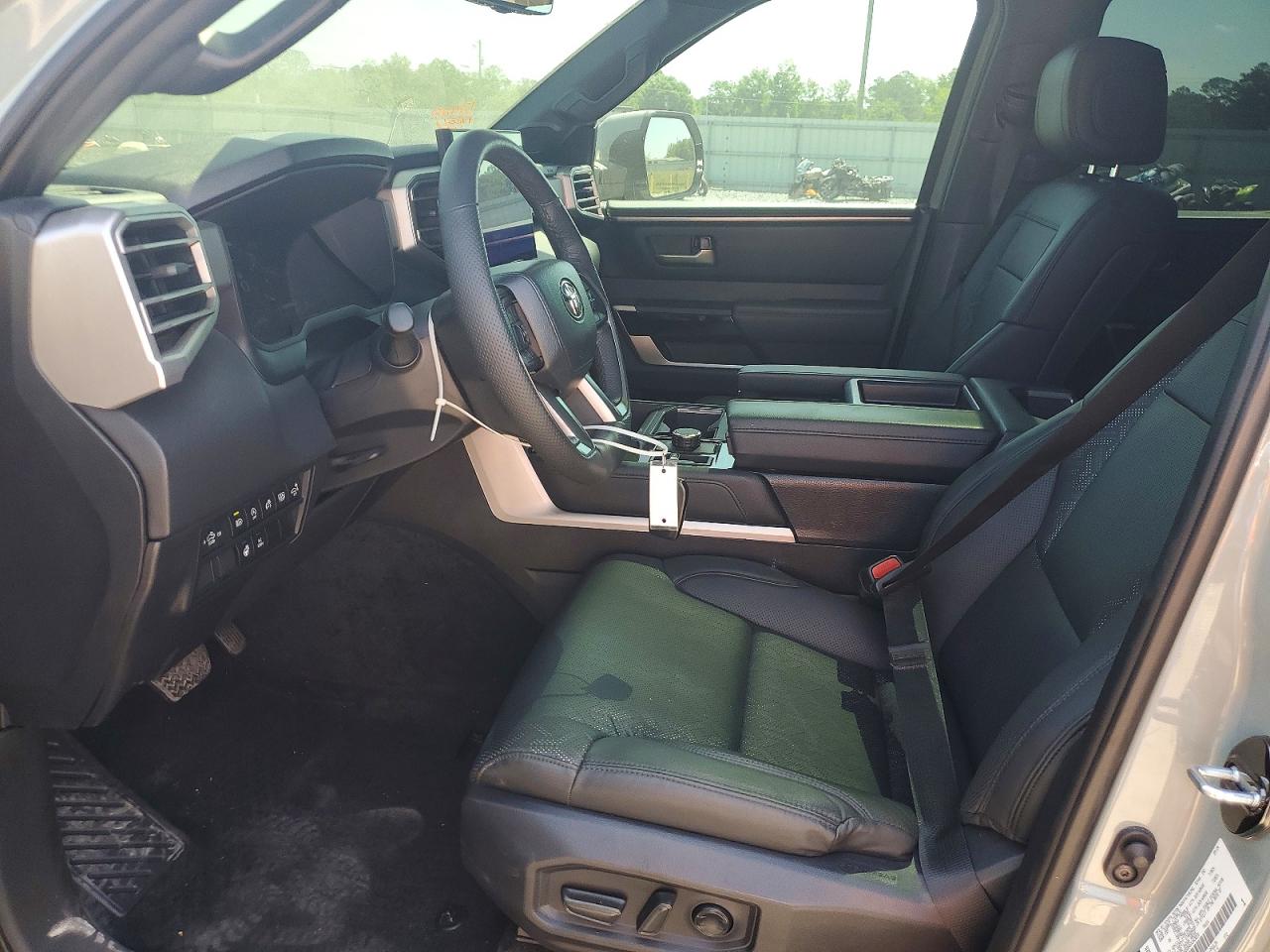 Toyota Tundra Crewmax Limited