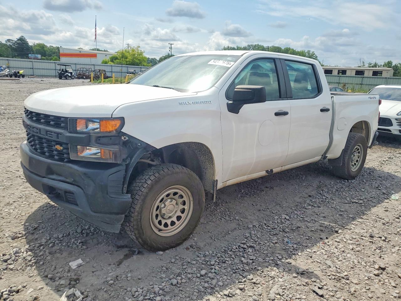 Salvage Chevrolet Silverado Image