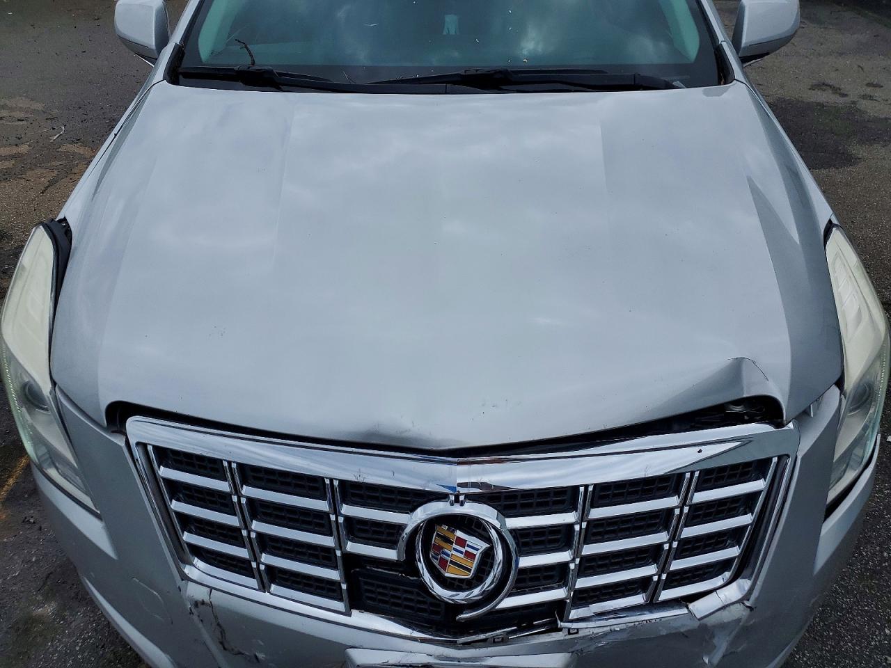 Cadillac XTS Luxury Collection
