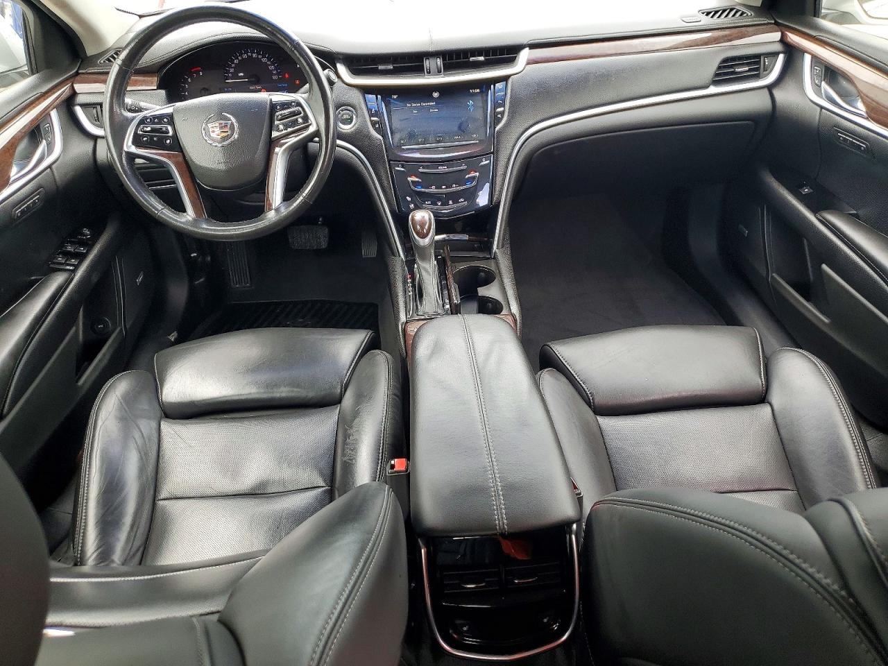 Cadillac XTS Luxury Collection