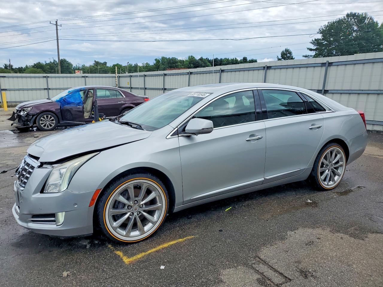 Salvage Cadillac XTS Image