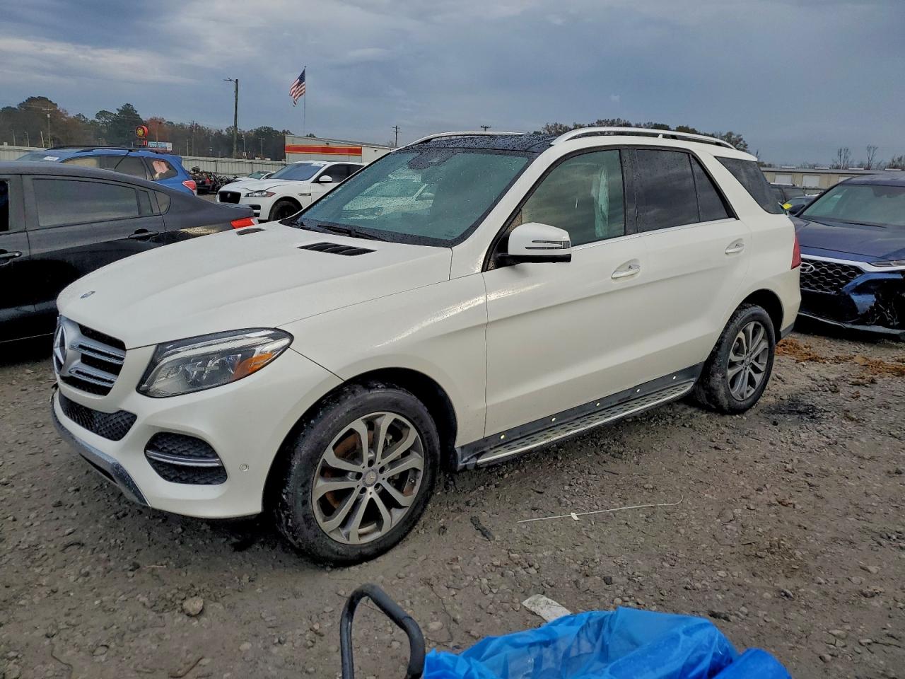 Salvage Mercedes-Benz GLE Image