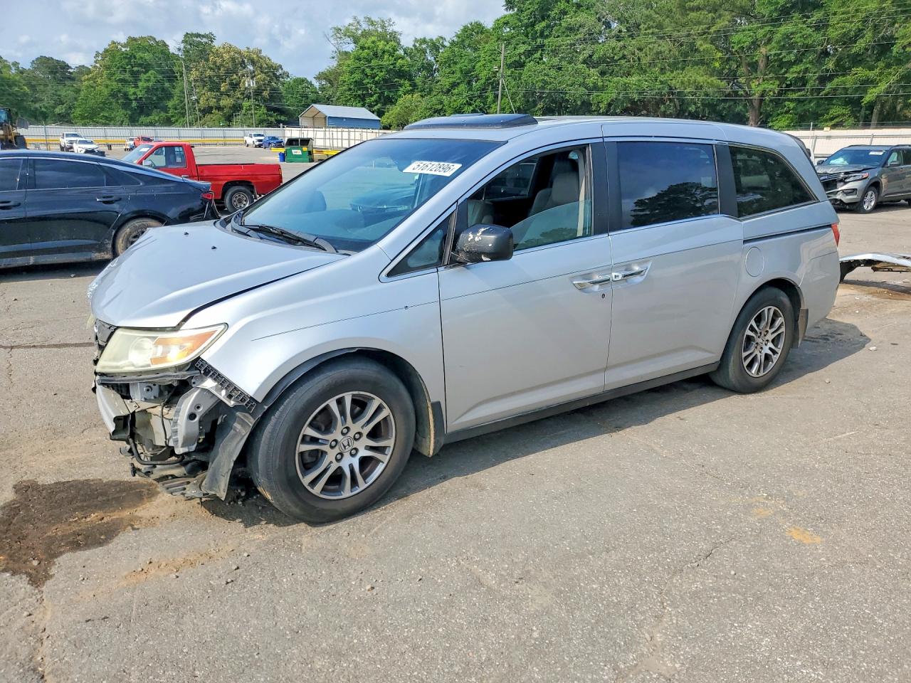 Salvage Honda Odyssey Image