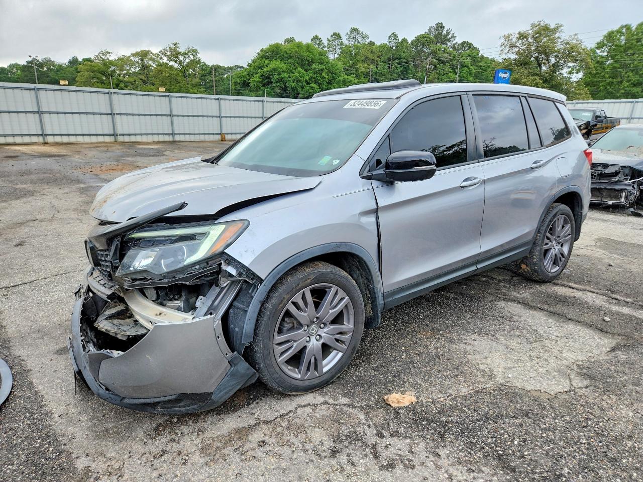 Salvage Honda Passport Image