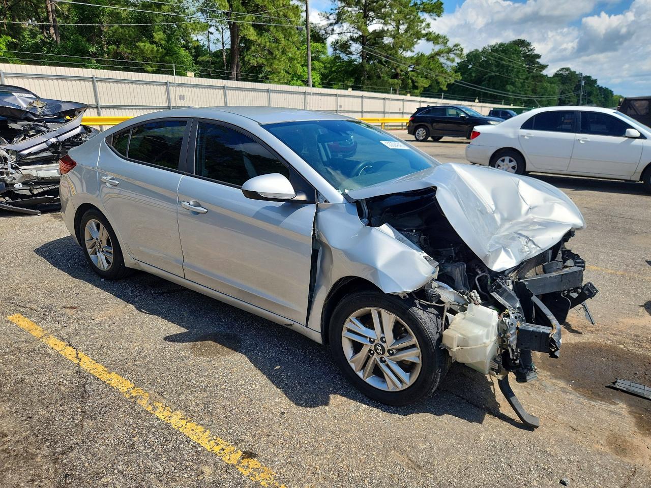 Hyundai ELANTRA Sel