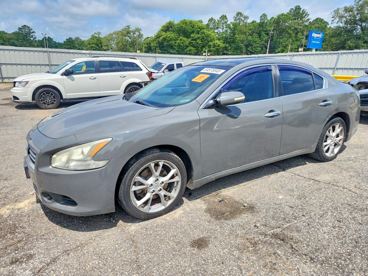 Salvage Nissan Maxima 3.5 Image