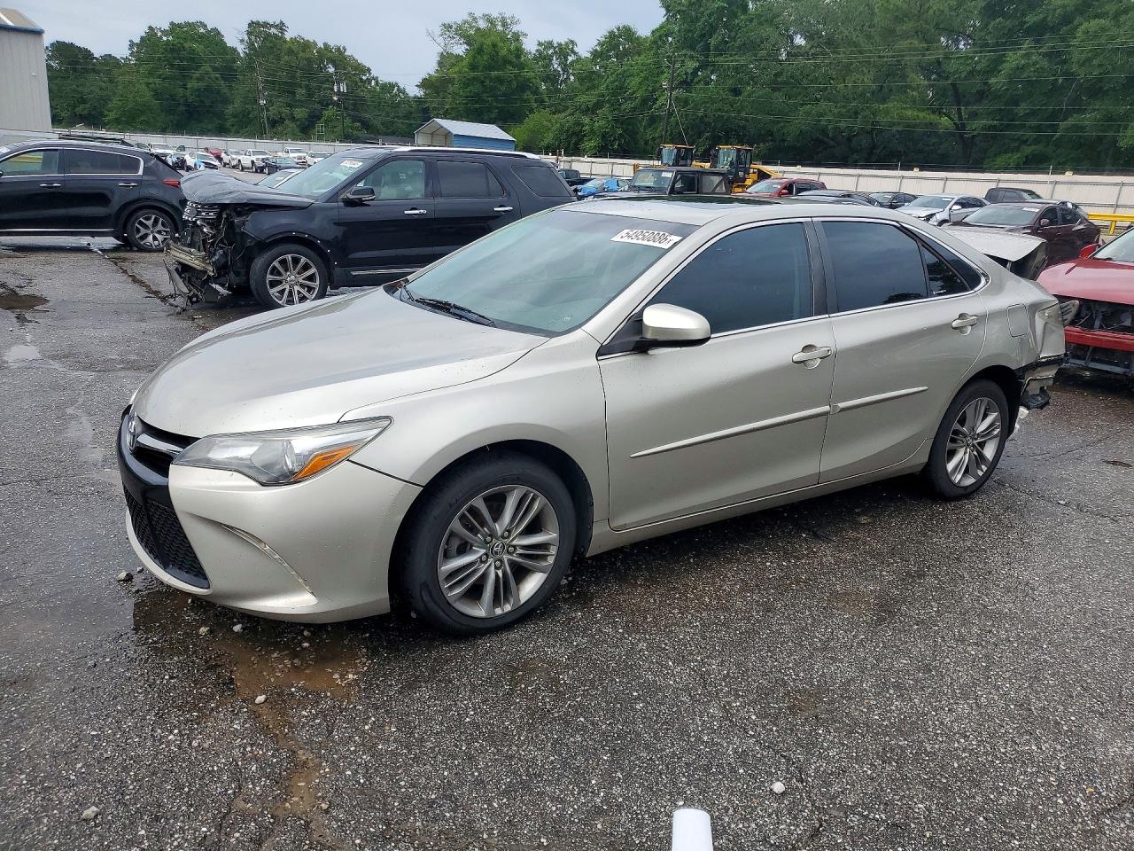 Salvage Toyota Camry Image