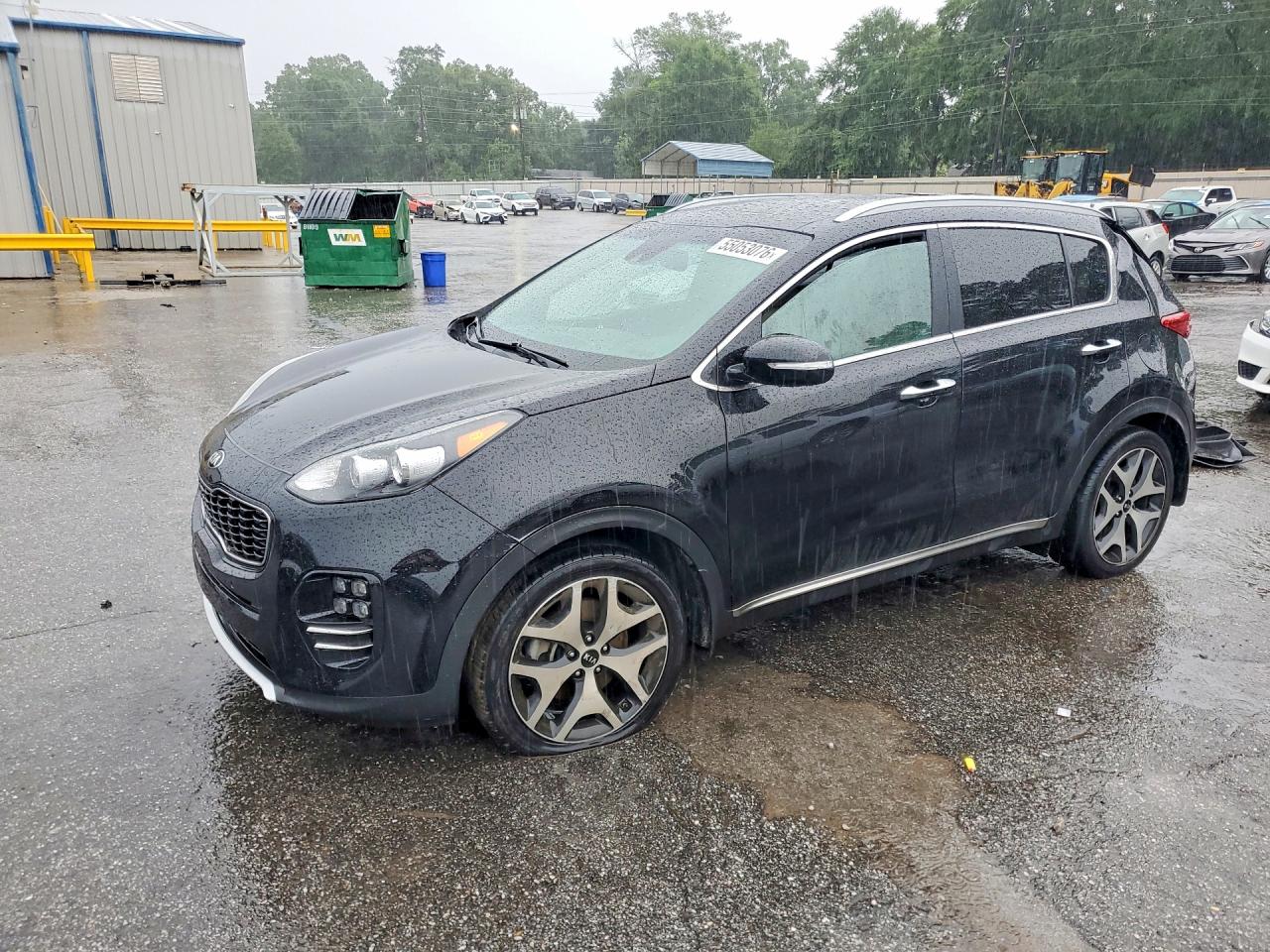 Salvage Kia Sportage Image