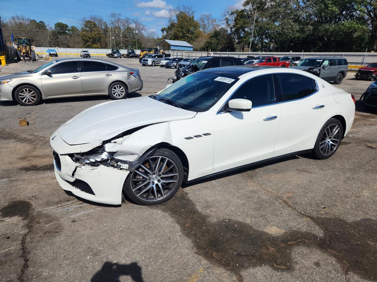 Salvage Maserati Ghibli Image