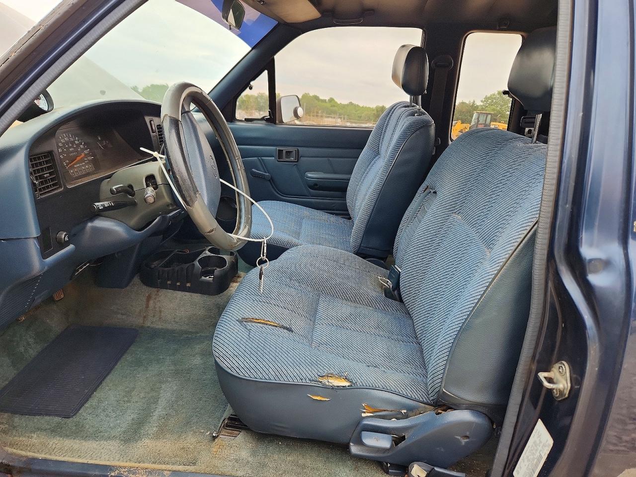Toyota Pickup Dx