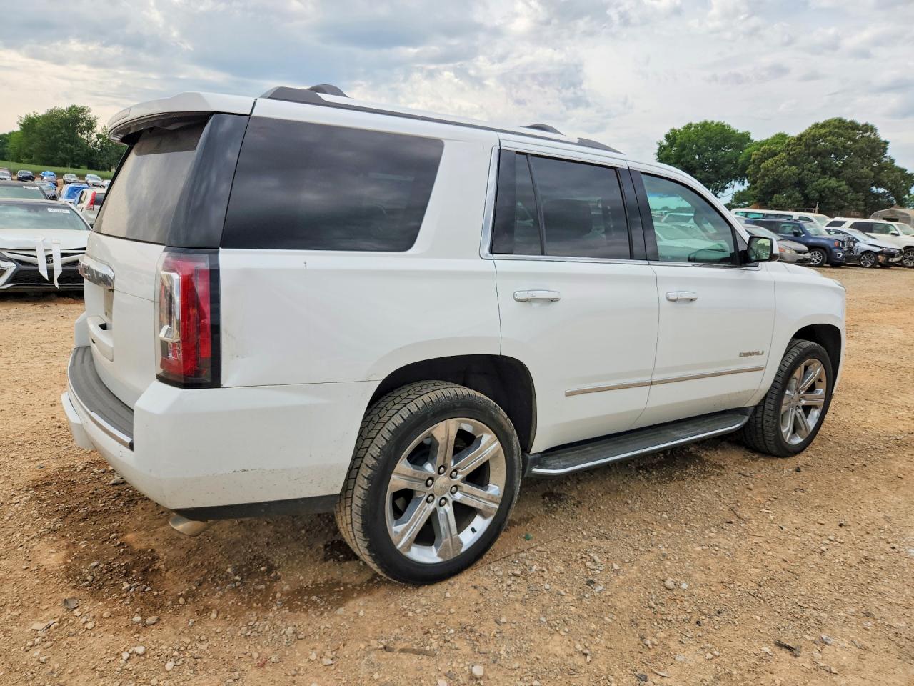 GMC Yukon Denali