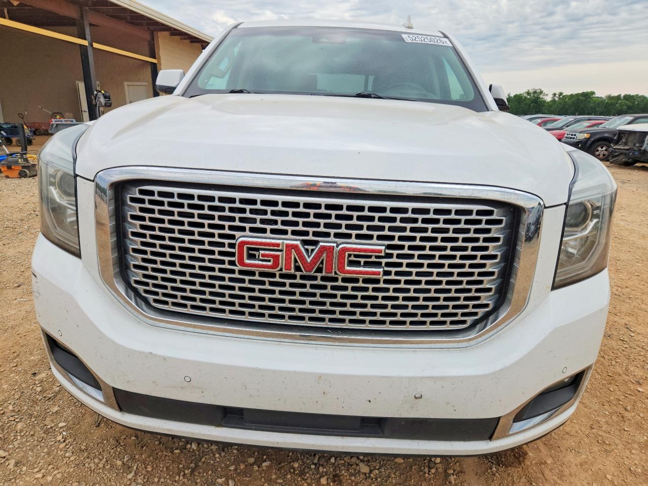 GMC Yukon Denali
