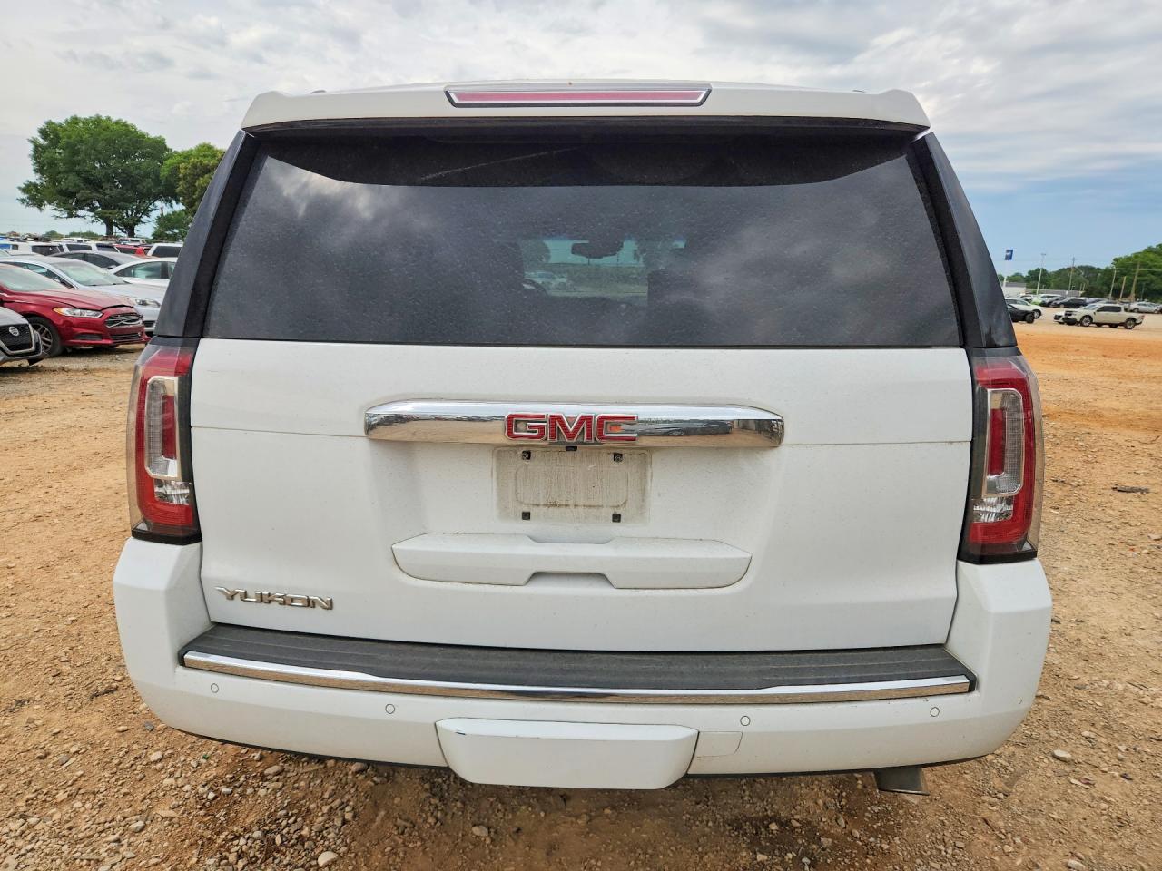 GMC Yukon Denali