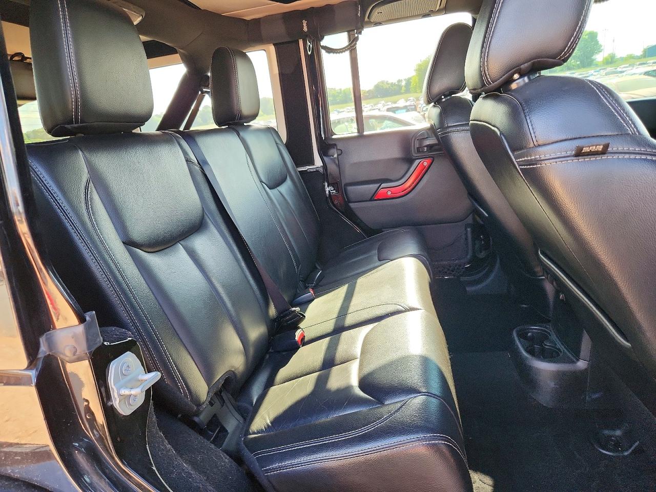Jeep Wrangler Sahara