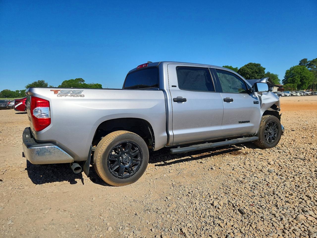 Toyota Tundra Crewmax Sr5