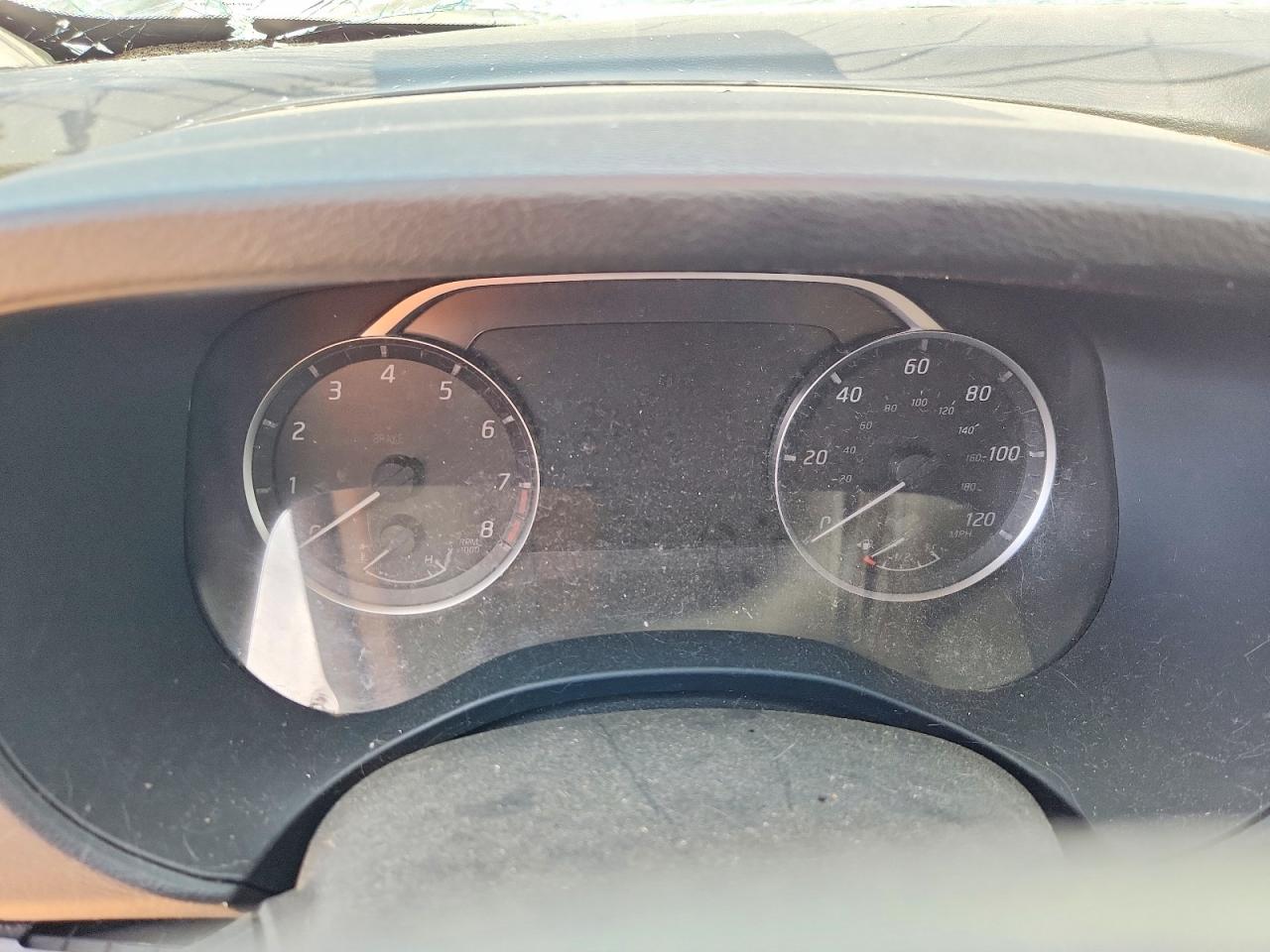 Nissan Frontier Sv