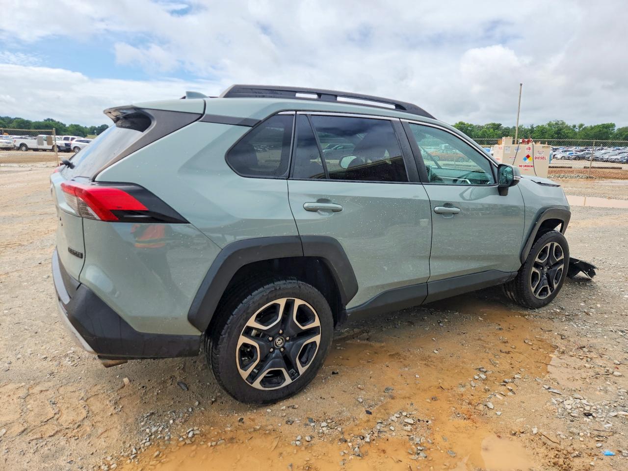 Toyota RAV4 Adventure