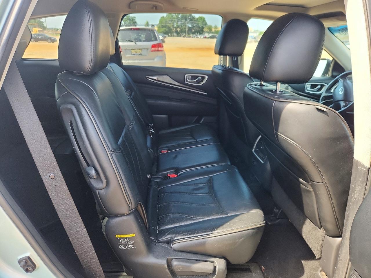 INFINITI Qx Base
