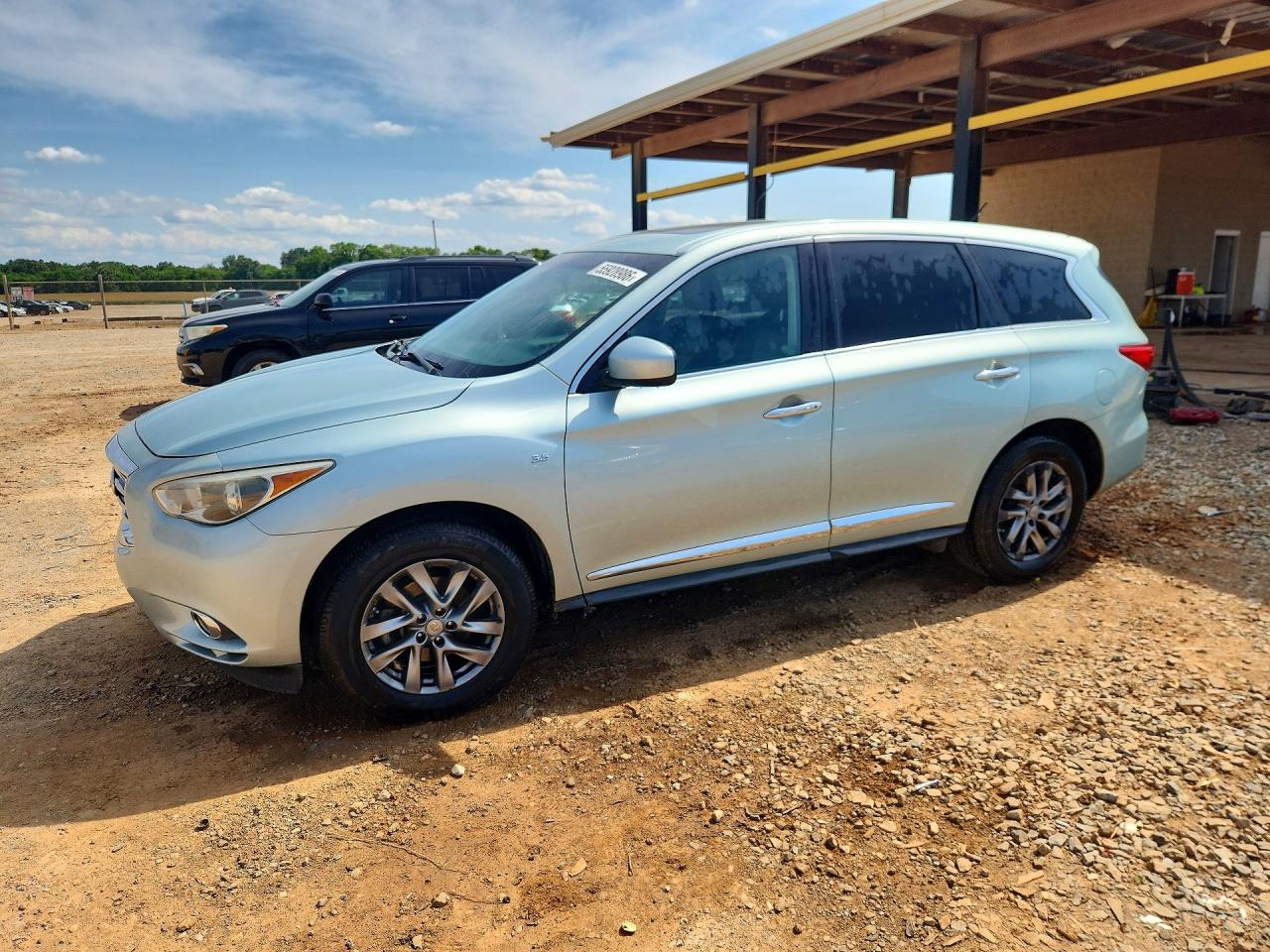 Salvage INFINITI Qx Image