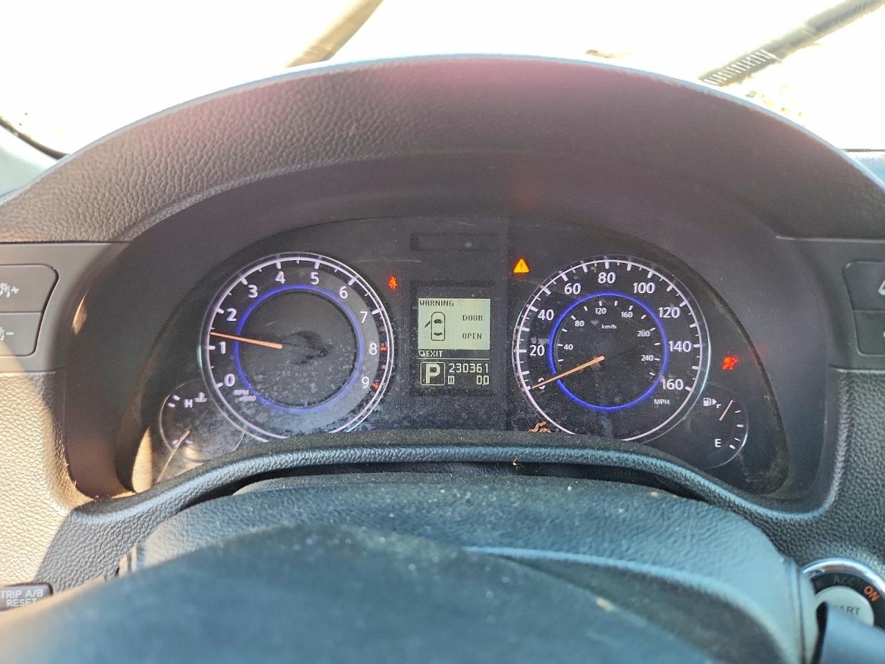INFINITI G37 X
