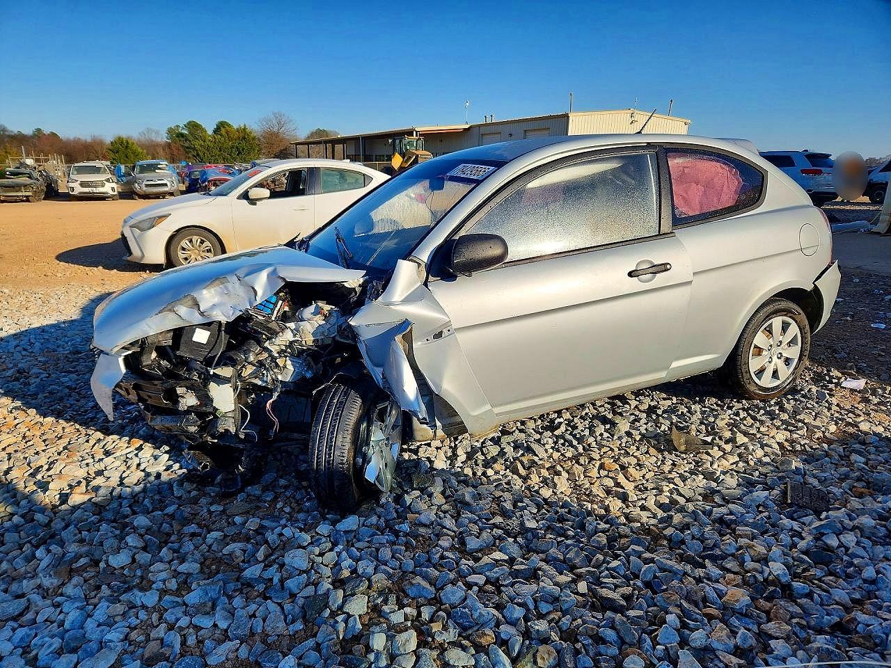 Salvage Hyundai ACCENT Image