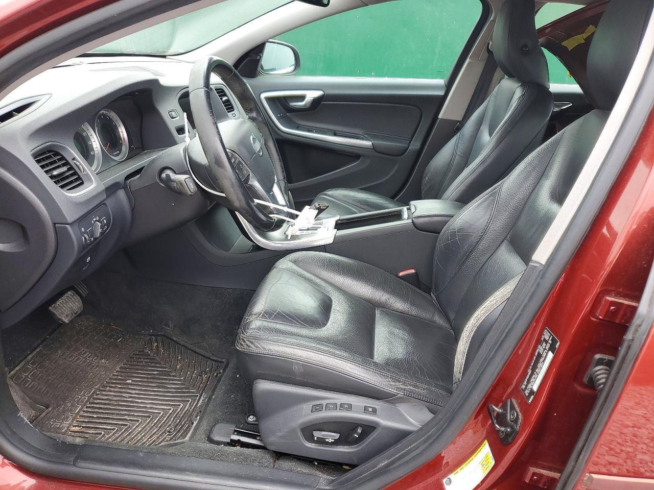 Volvo S60 T5