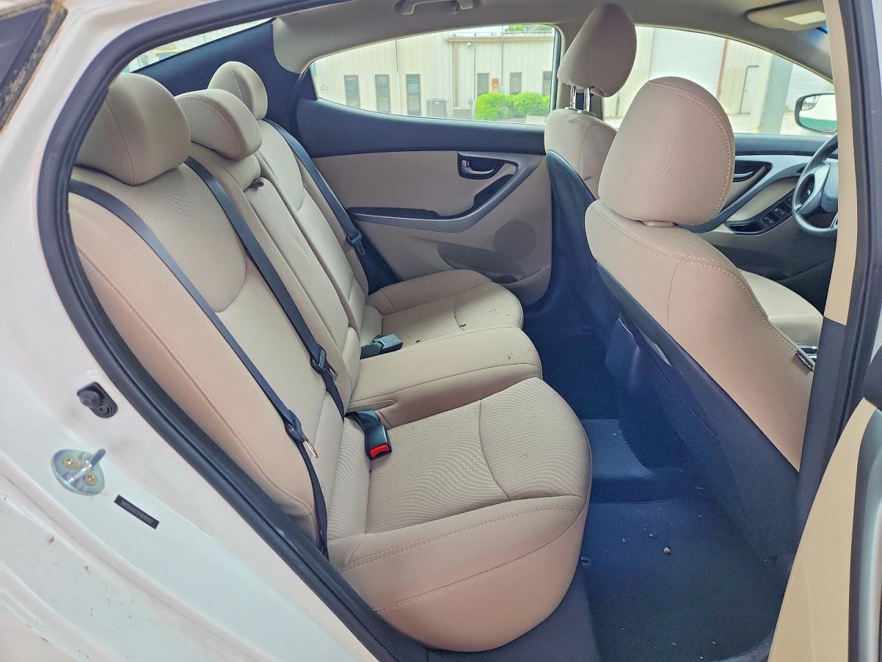 Hyundai ELANTRA Se