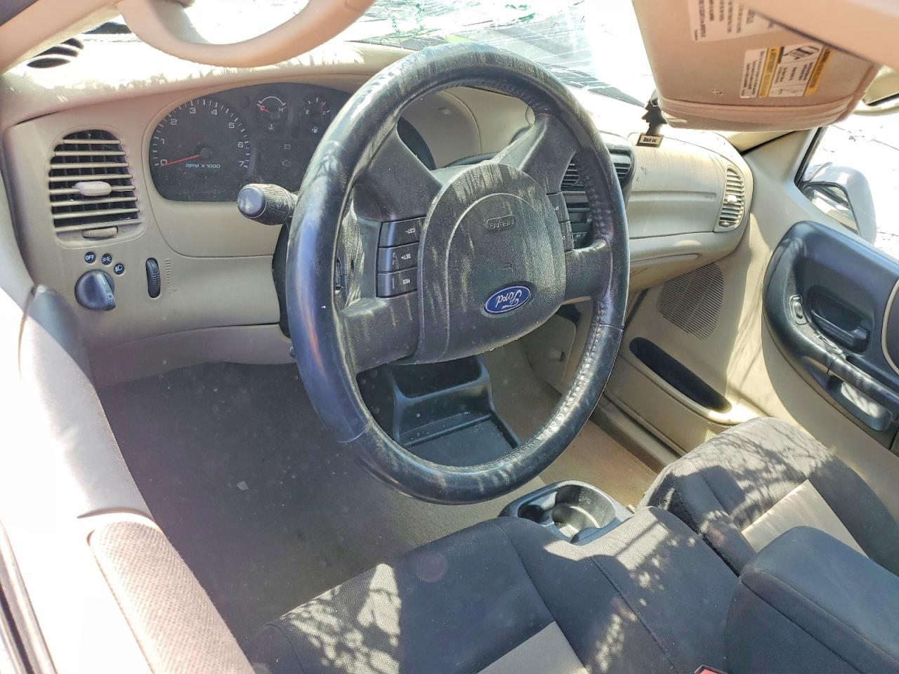 Ford Ranger Super Cab