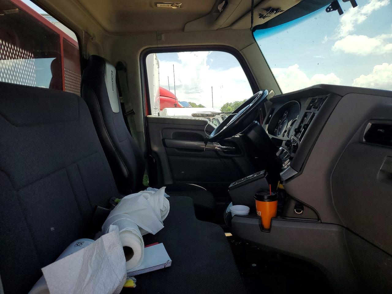 Kenworth Construction T880