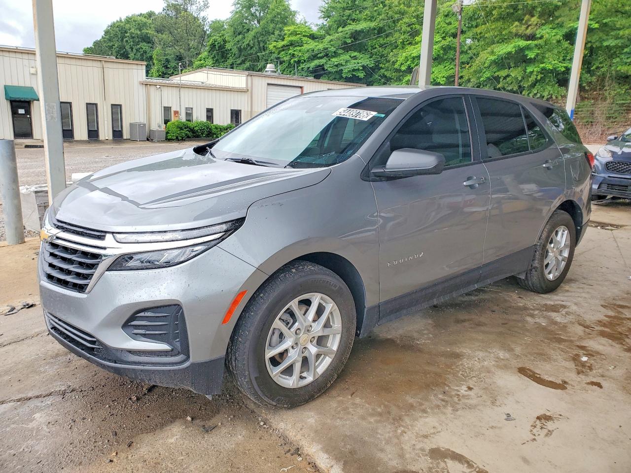 Salvage Chevrolet Equinox Image