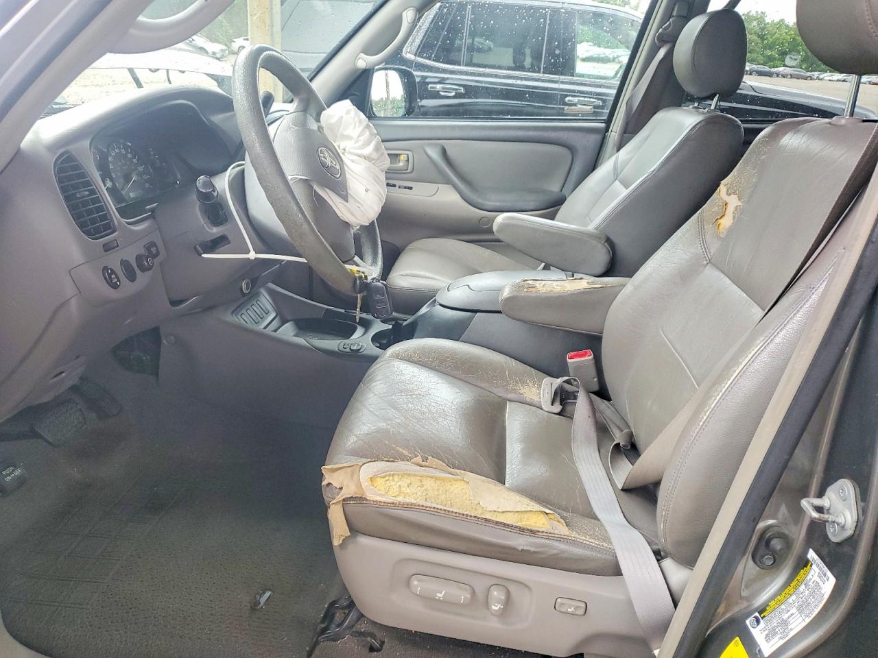 Toyota Sequoia