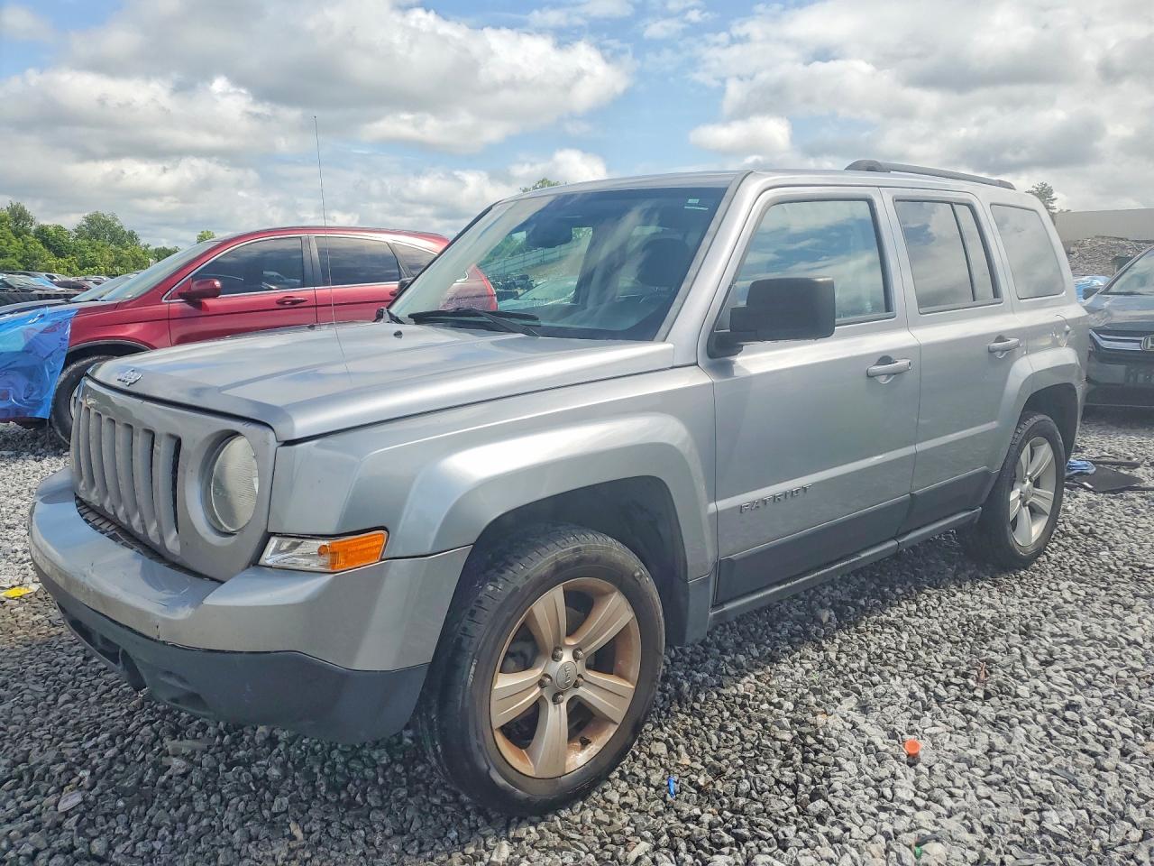 Salvage Jeep Patriot Image