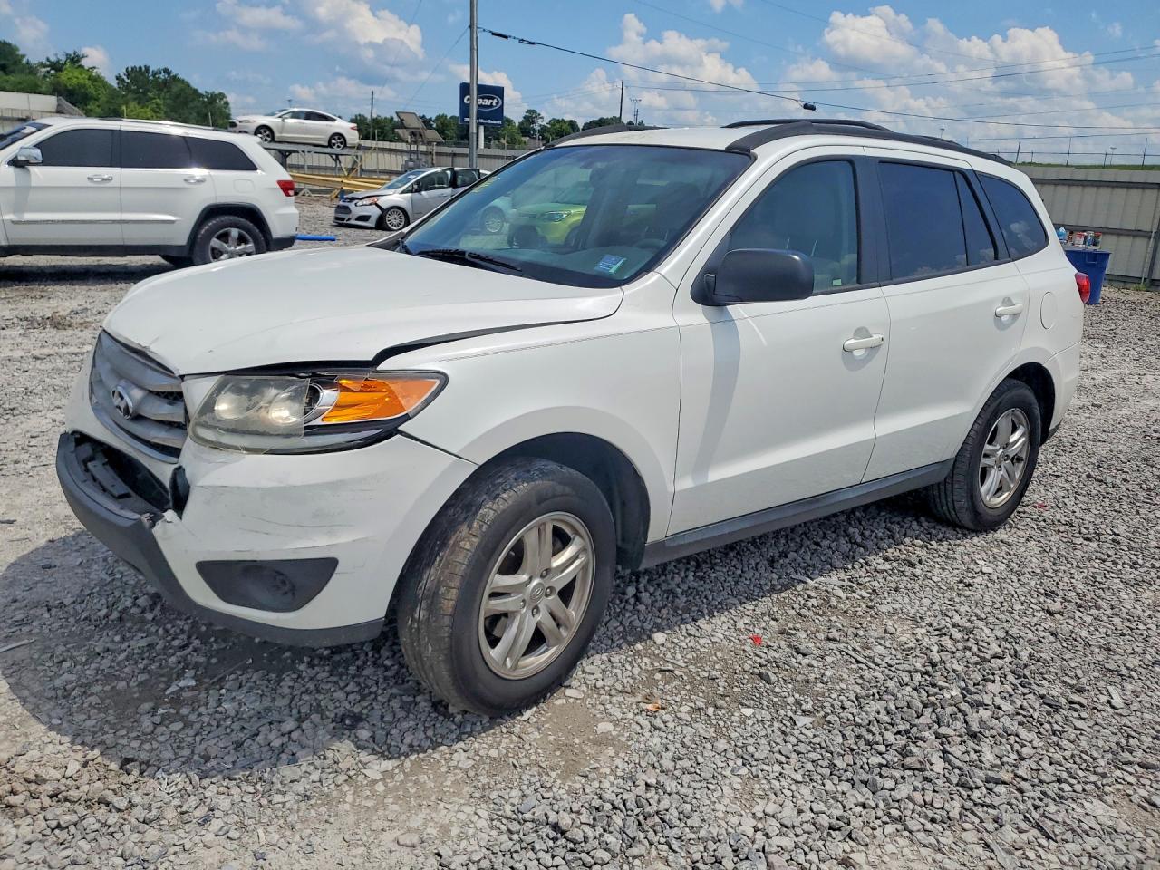 Salvage Hyundai SANTA FE Image