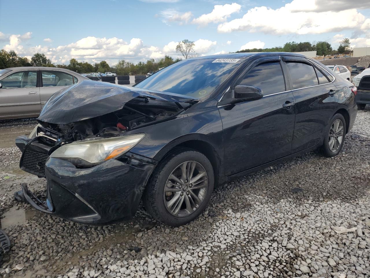 Salvage Toyota Camry Image