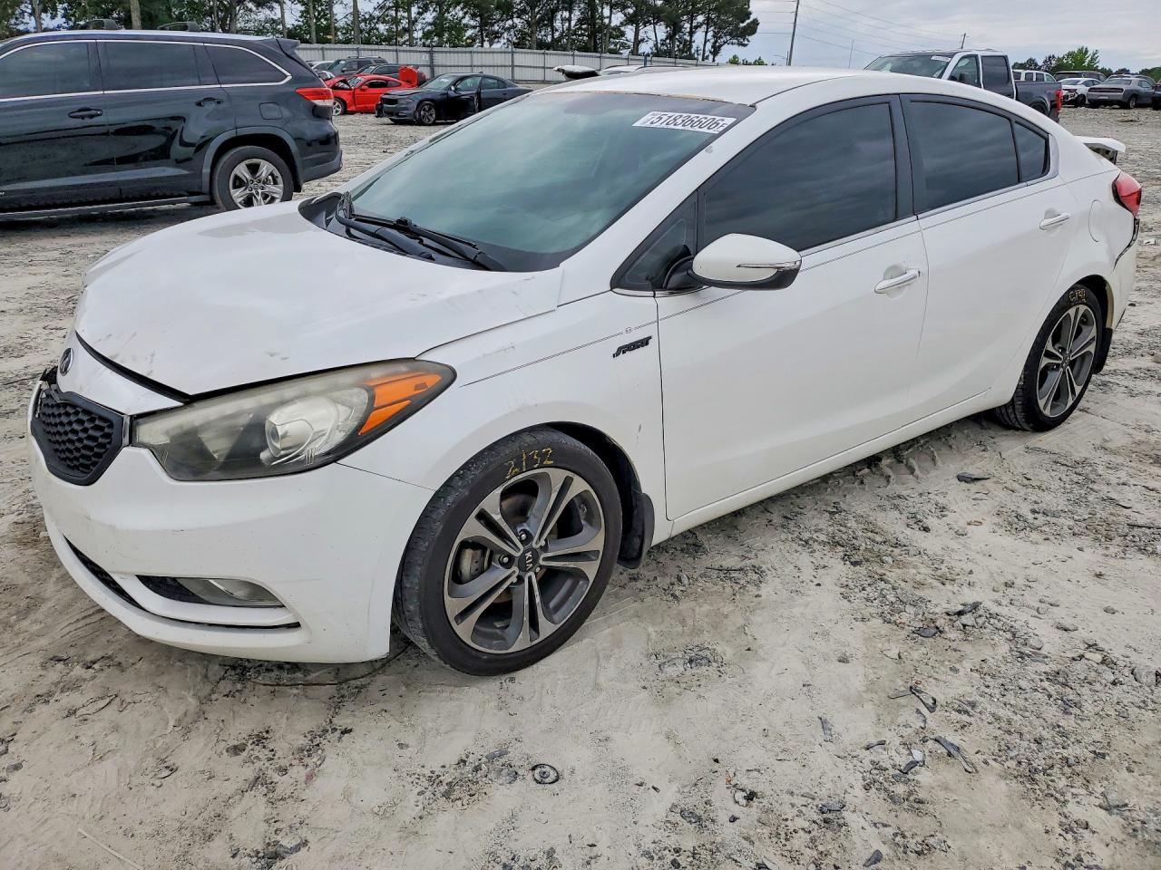 Salvage Kia Forte Image