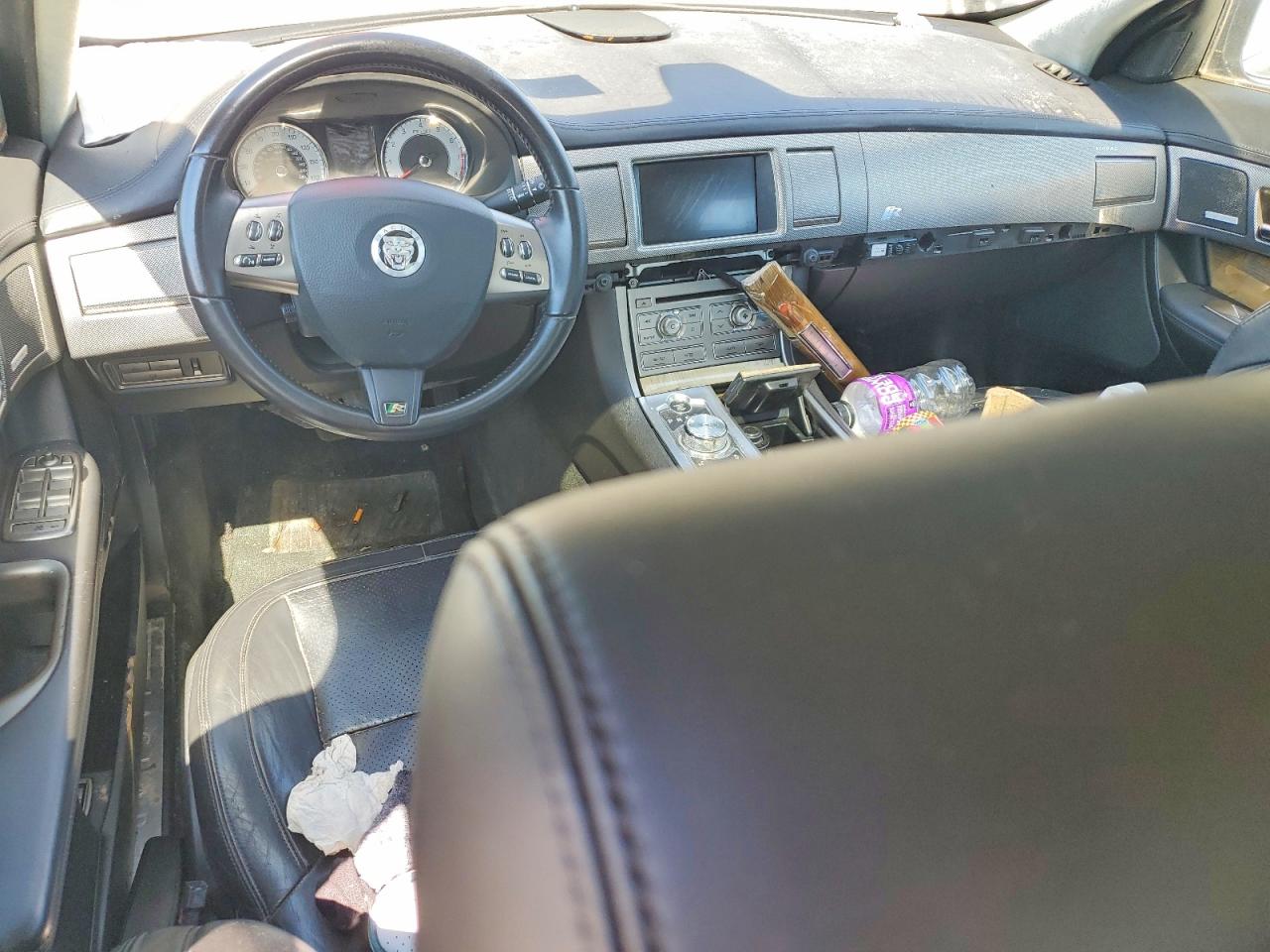 Jaguar XF R