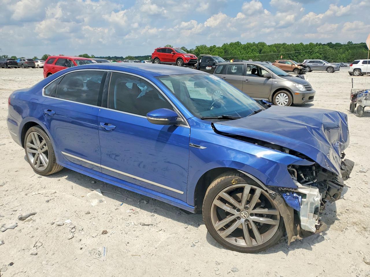 Volkswagen Passat R-line