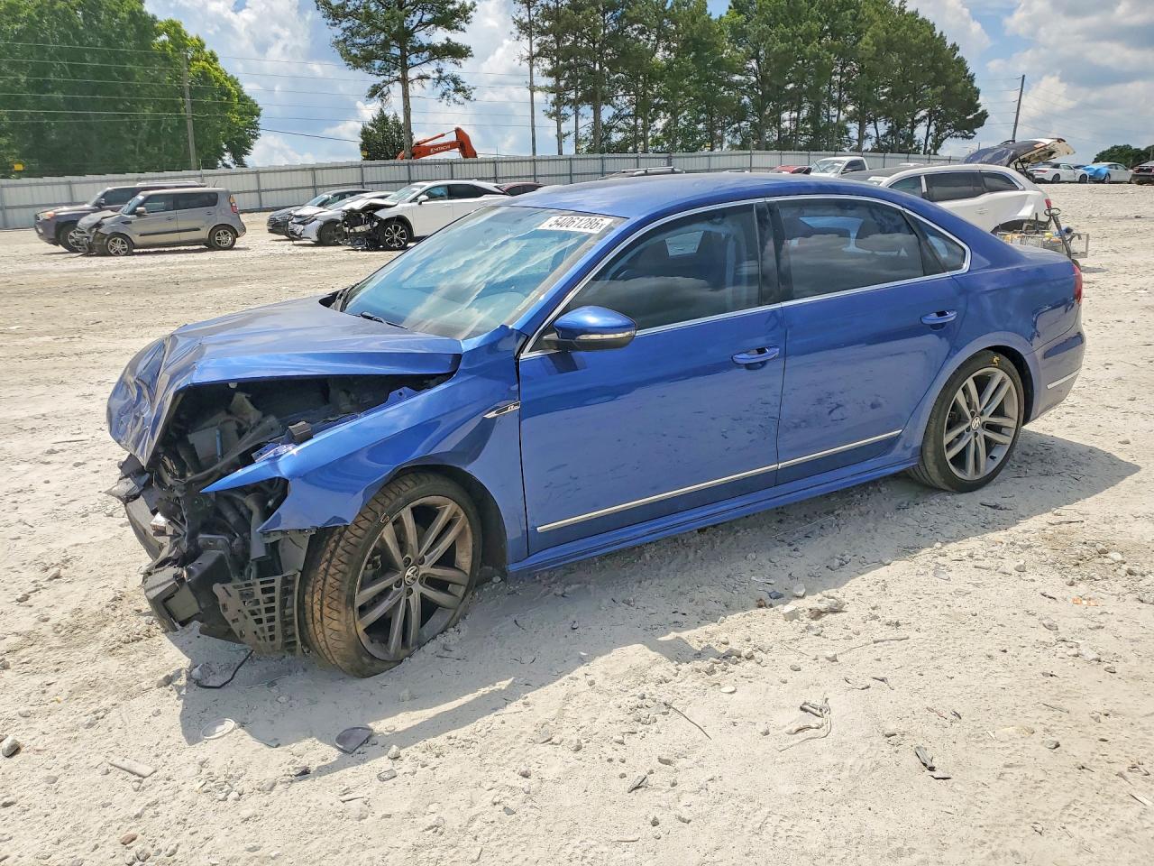 Salvage Volkswagen Passat Image