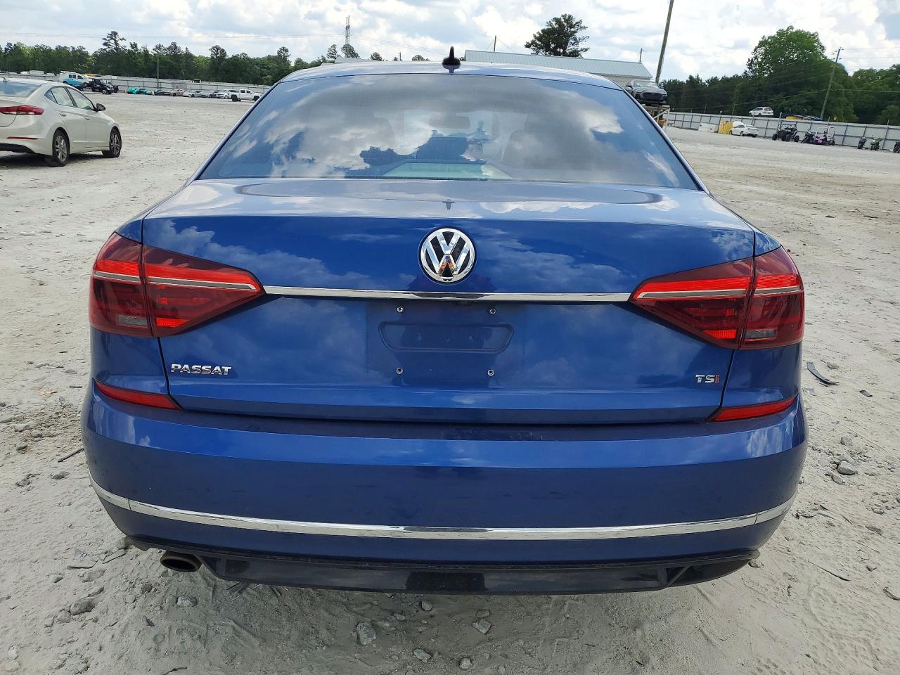 Volkswagen Passat R-line