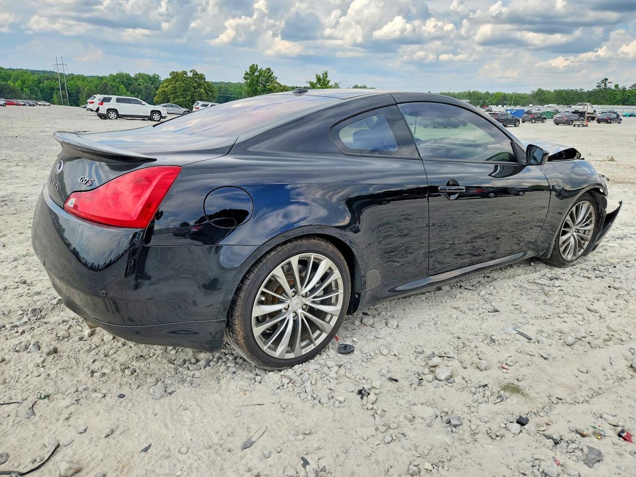 INFINITI G37 Coupe Journey