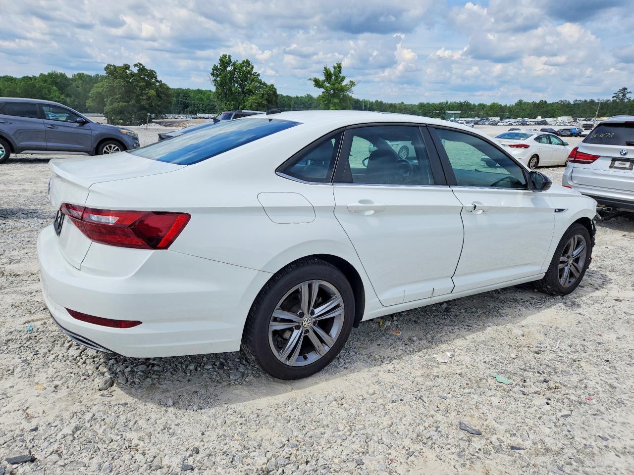 Volkswagen Jetta S