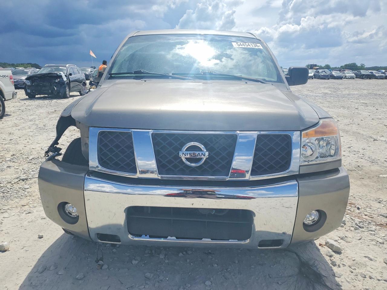 Nissan Titan Xe