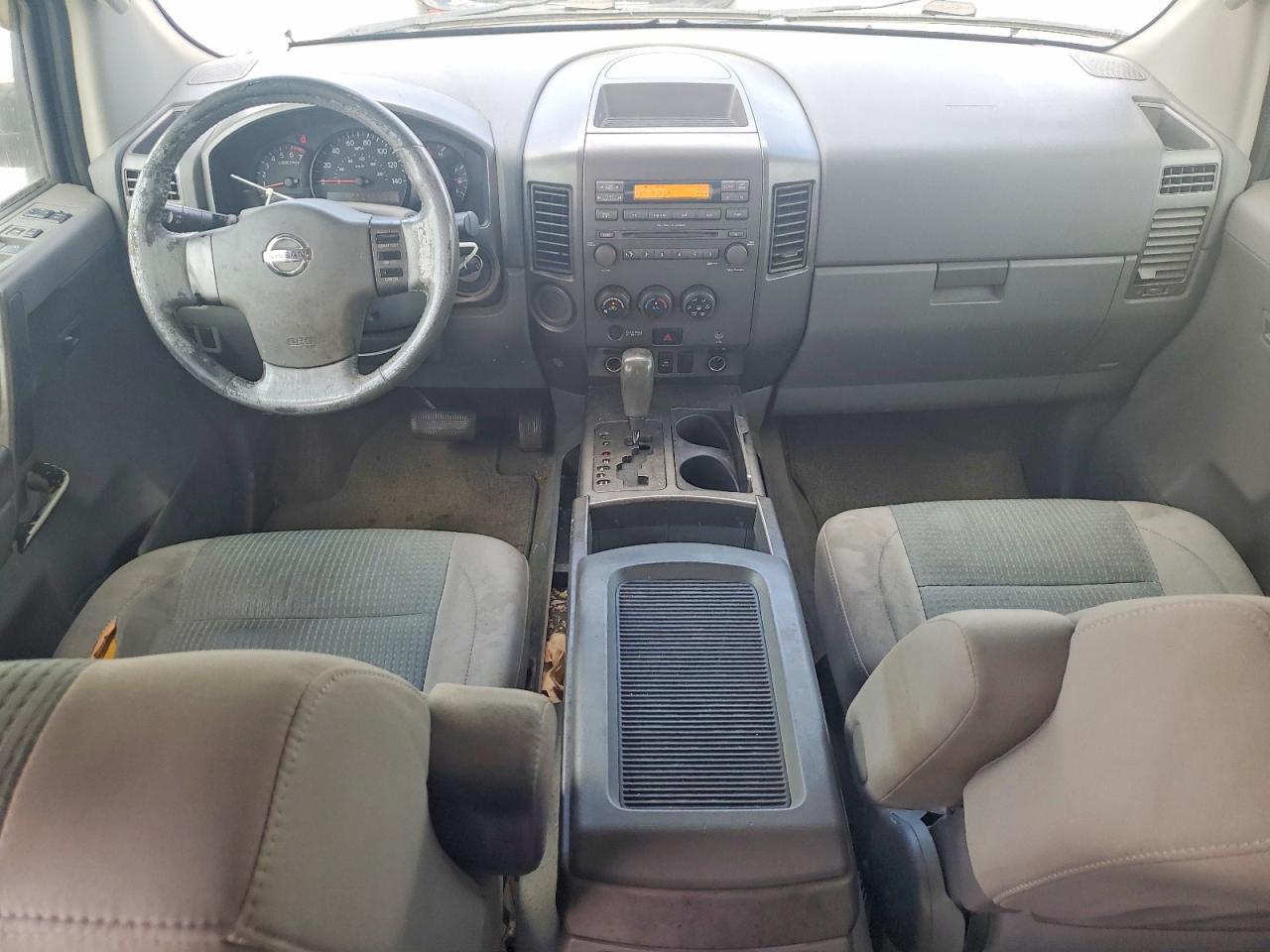 Nissan Titan Xe