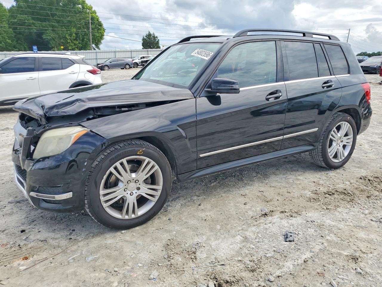 Salvage Mercedes-Benz GLK Image
